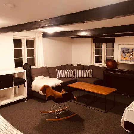 Store Karl Strandgard Hostal Hundested